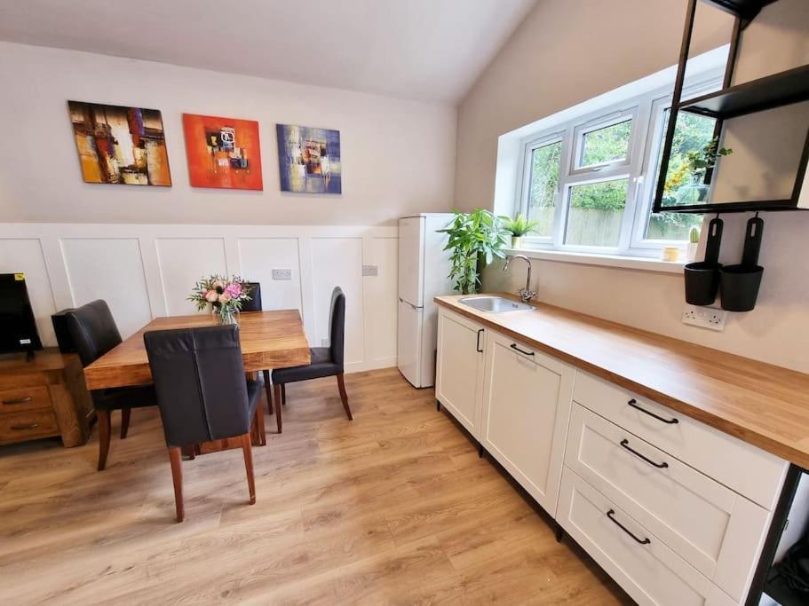 Appartement Charming Next To John Radcliffe Hospital With Free Parking *